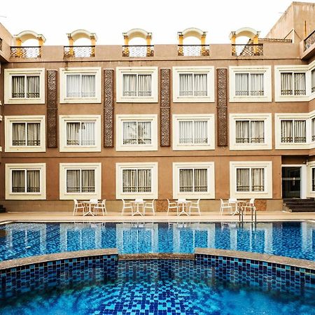 Zone Connect By The Park Parra Goa Hotel Anjuna Exterior foto