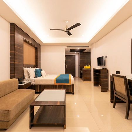 Zone Connect By The Park Parra Goa Hotel Anjuna Exterior foto
