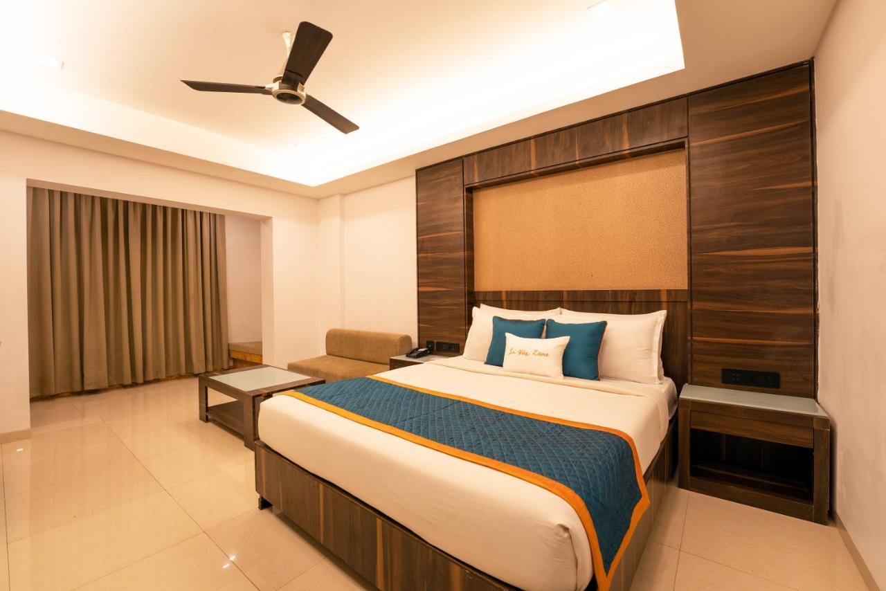 Zone Connect By The Park Parra Goa Hotel Anjuna Exterior foto