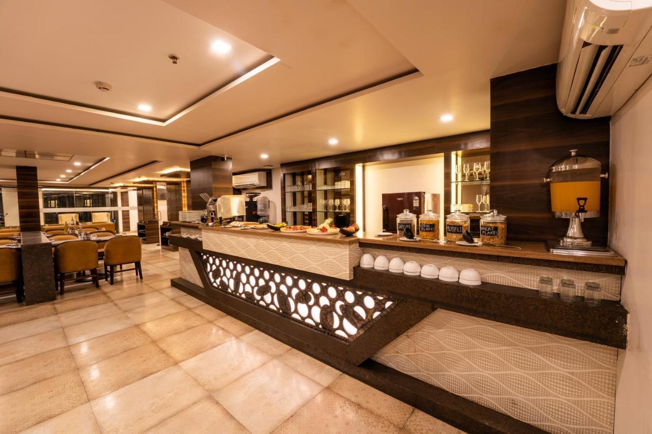 Zone Connect By The Park Parra Goa Hotel Anjuna Exterior foto