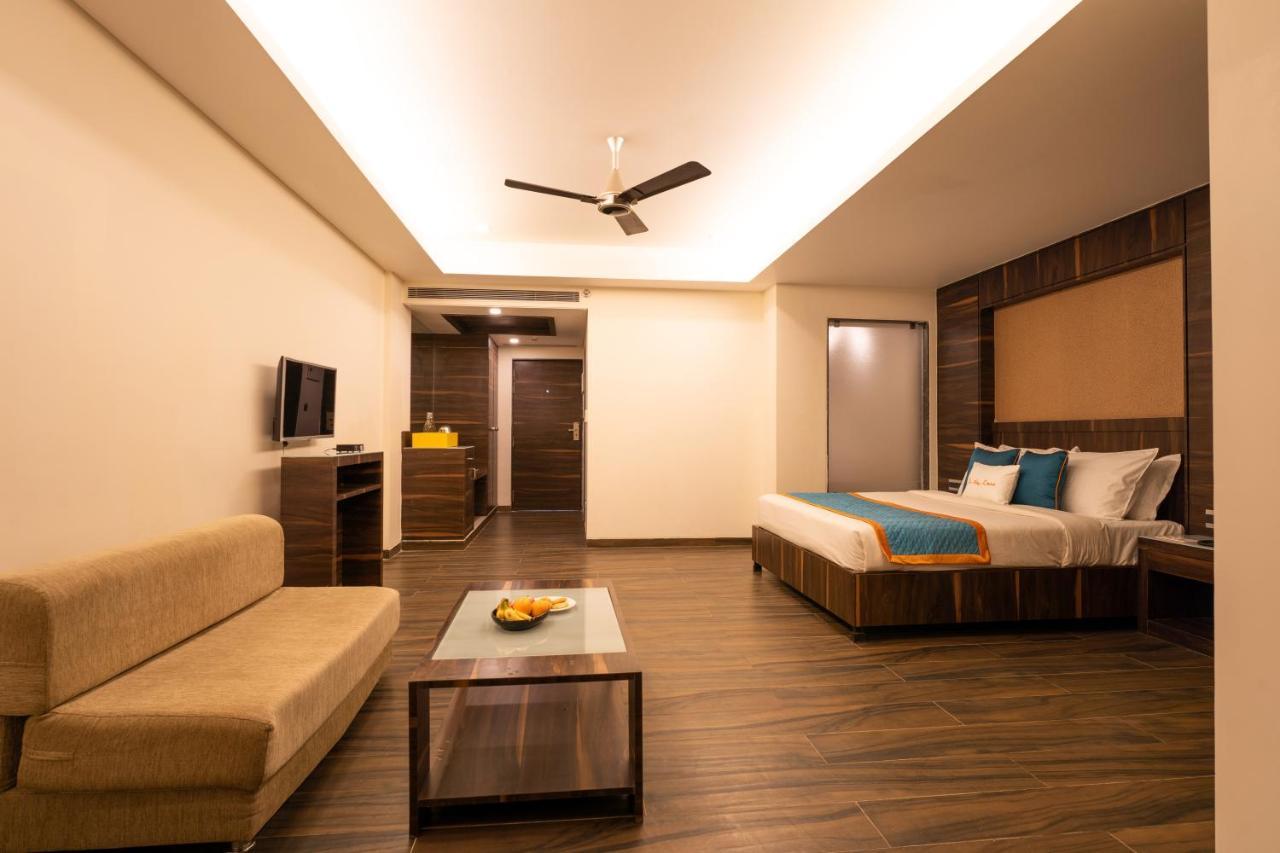Zone Connect By The Park Parra Goa Hotel Anjuna Exterior foto