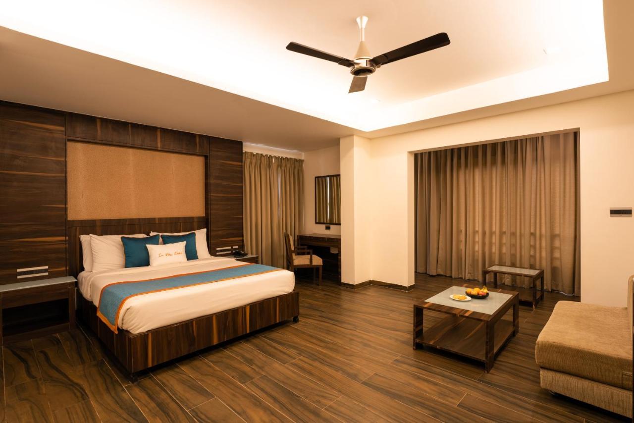 Zone Connect By The Park Parra Goa Hotel Anjuna Exterior foto