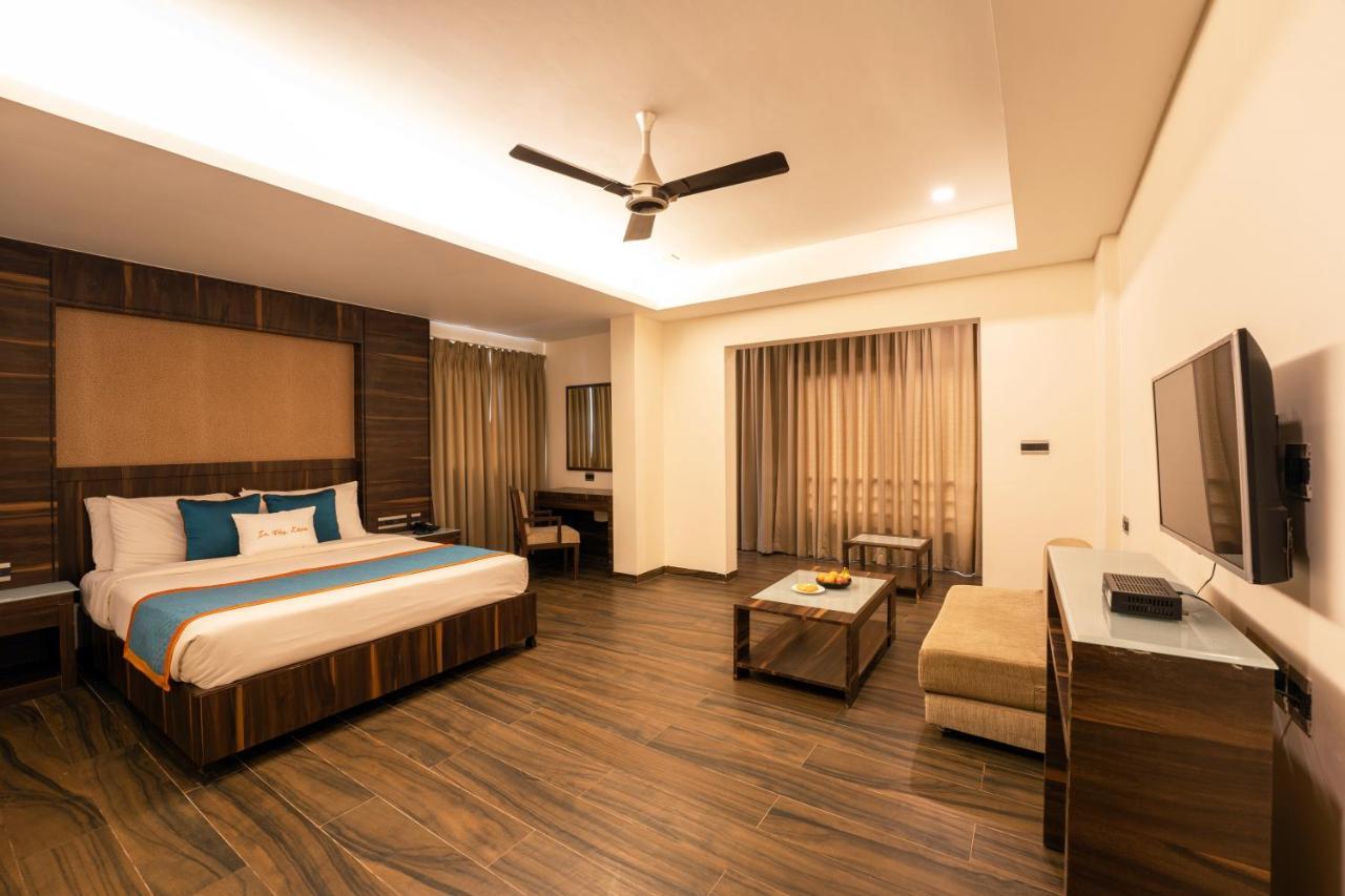 Zone Connect By The Park Parra Goa Hotel Anjuna Exterior foto