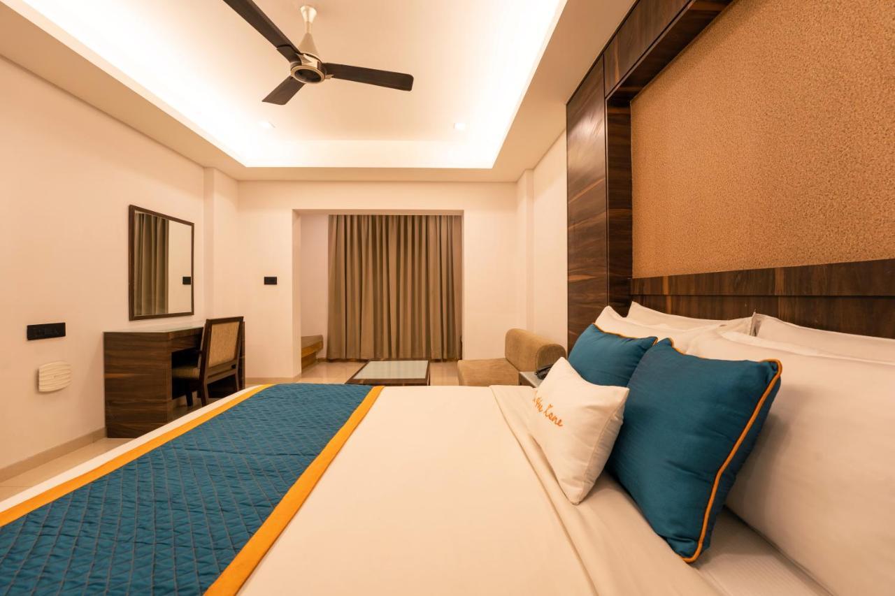 Zone Connect By The Park Parra Goa Hotel Anjuna Exterior foto