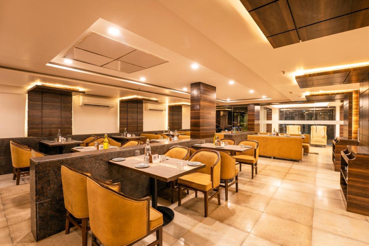 Zone Connect By The Park Parra Goa Hotel Anjuna Exterior foto
